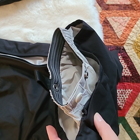 E 408 Black Insulated Thick Winter Snow Pants Outerwear Size Medium - Picture 8 of 15